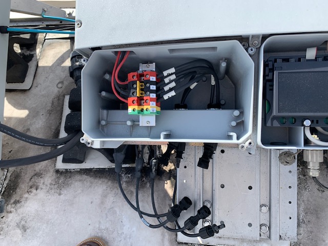 commercial solar inverter