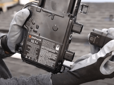 Solar Panels Spring Valley 8 enphase iq7 microinverter